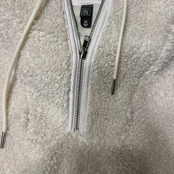 Francescas off white sherpa hoody with pockets size medium - Picture 4 of 5